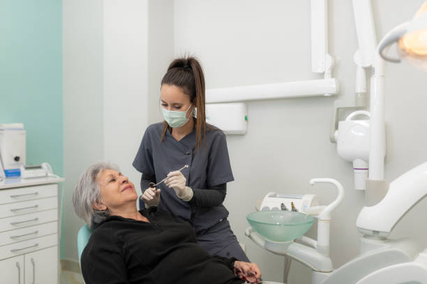 Best Emergency Cosmetic Dentistry in Rossvle, IL