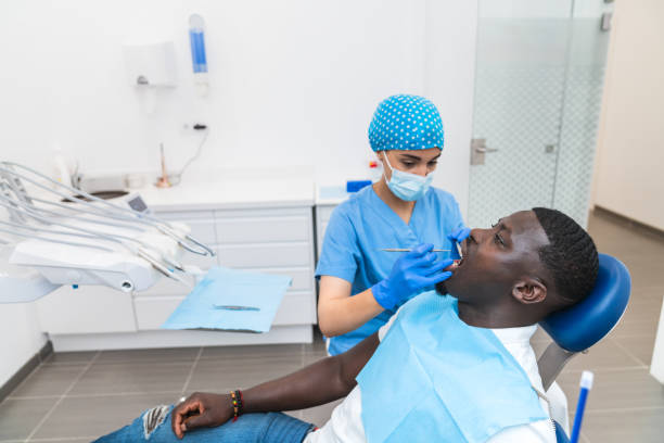 Best Holiday Emergency Dentist in Rossvle, IL